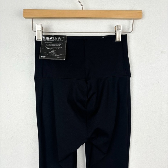 NWT Miraclesuit Black Tummy Control Athleisure Leggings Sz S - Picture 8 of 10